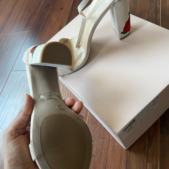 BRAND NEW FASHION NOVA HEELS - Picture 4 of 5